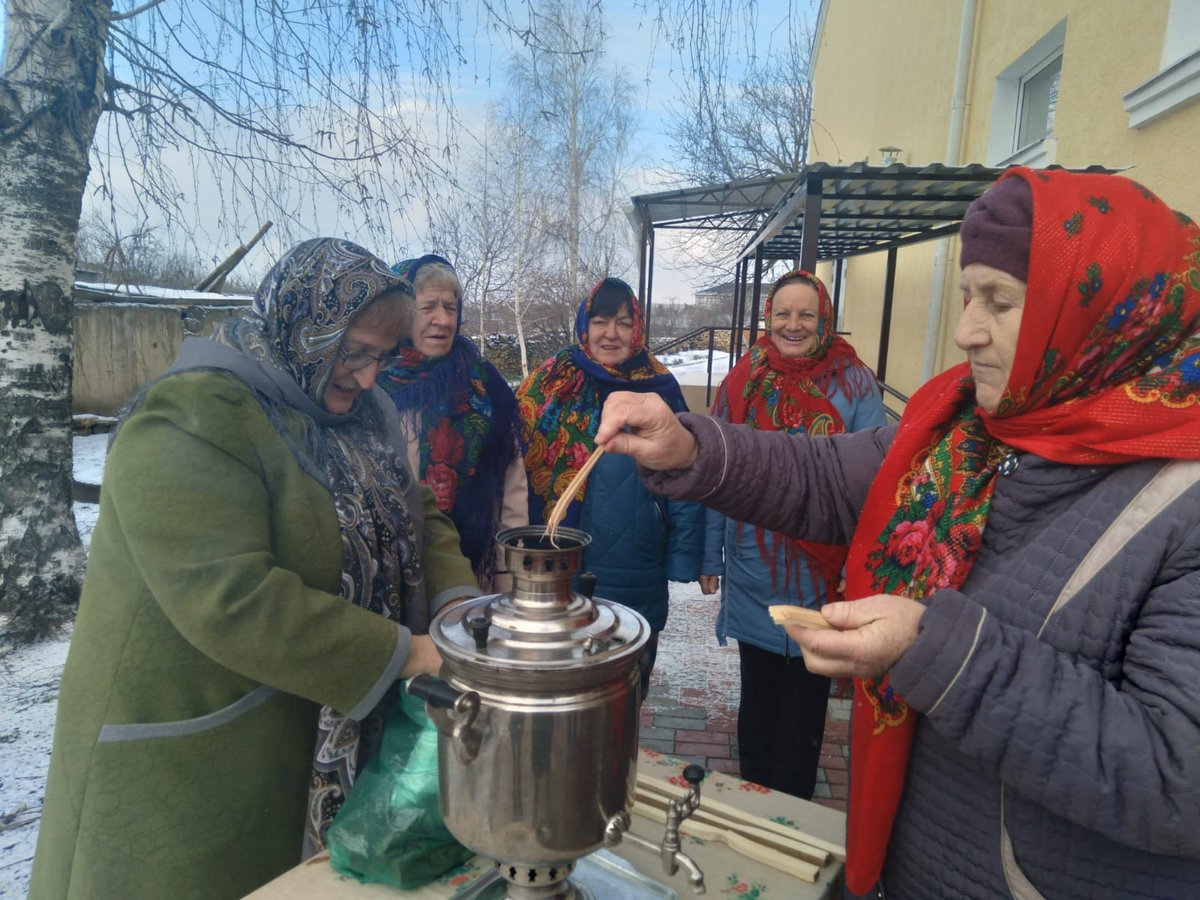 Фото «Русским чаем угощаем, мы за чаем не скучаем» - 10
